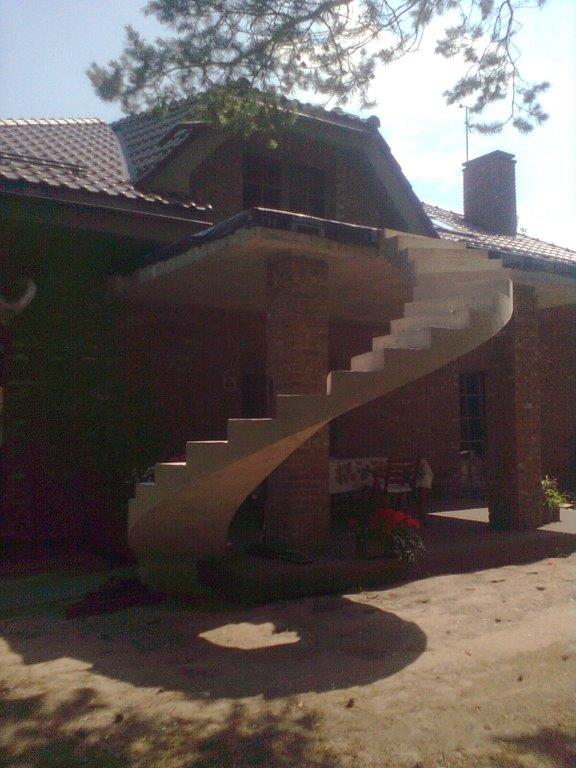 Sraigtiniai betoniniai laiptai