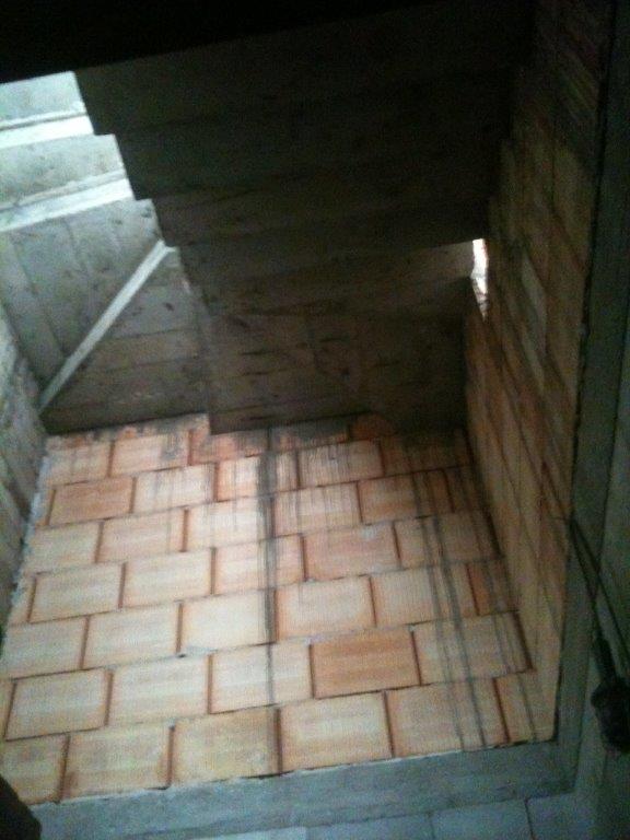 U-formos laiptuoti betoniniai laiptai