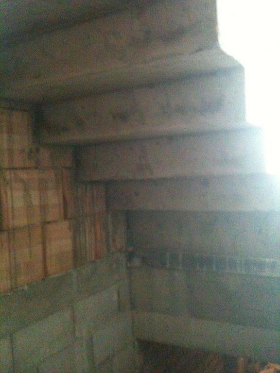 U-formos laiptuoti betoniniai laiptai