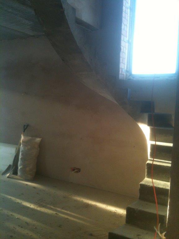 U-formos sijiniai betoniniai laiptai