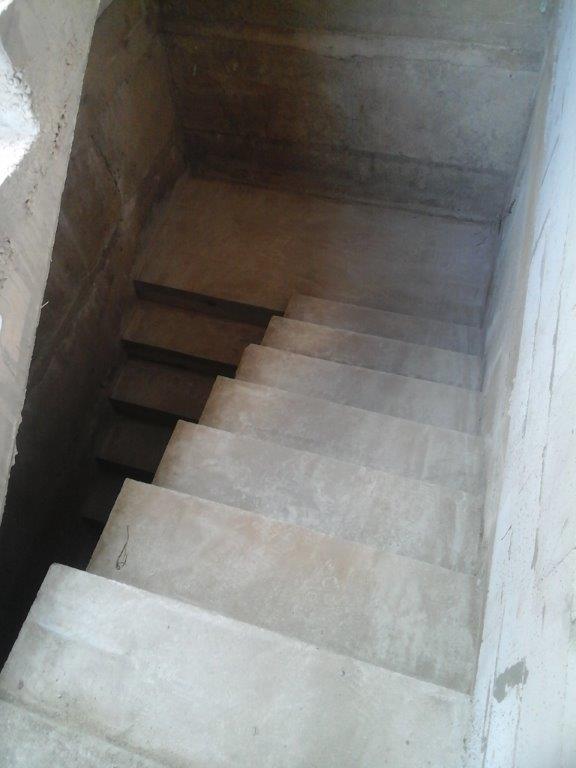 U-forma su lygia aikstele